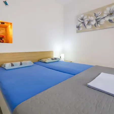 Gorgeous Apartment In Brela With House Sea View Apartamento *